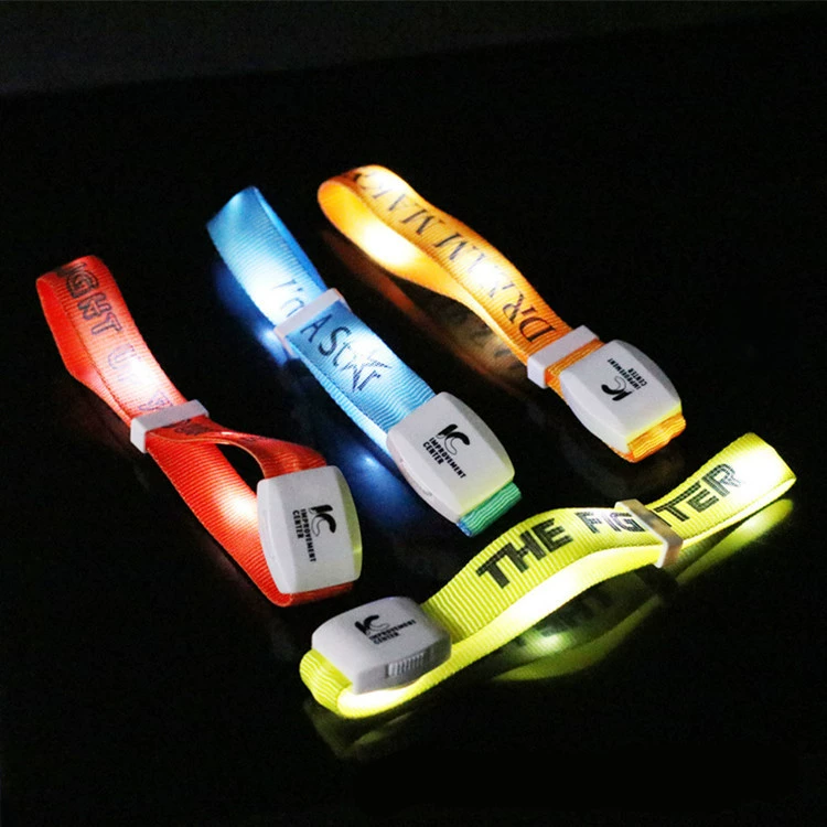 Fluorescence interactive flashing bracelet