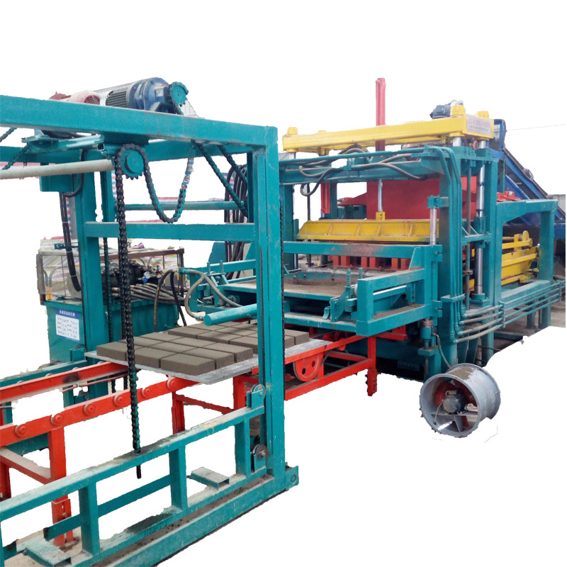 批发QT10-15   路面彩砖机 面包砖机 透水砖机 水泥空心砖机