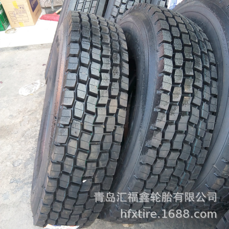 厂价供应taitong295/80R22.5 块花全钢子午线汽车胎卡车轮胎