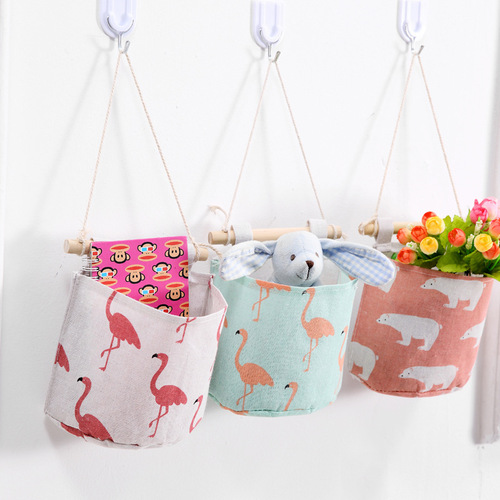 Self-produced and self-sold, the single pocket hanging bag for girls' heart fire red bird on the wall, wall-mounted, door rear storage bag, dormitory storage bag 