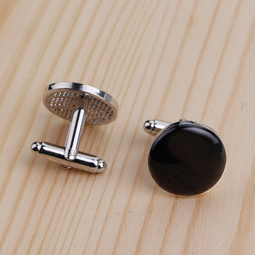Wish Amazon Hot Sale European and American Fashion Round Men's Black and White Simple Alloy Oil-Drip Cuff Pins and Cuff Buttons are Versatile