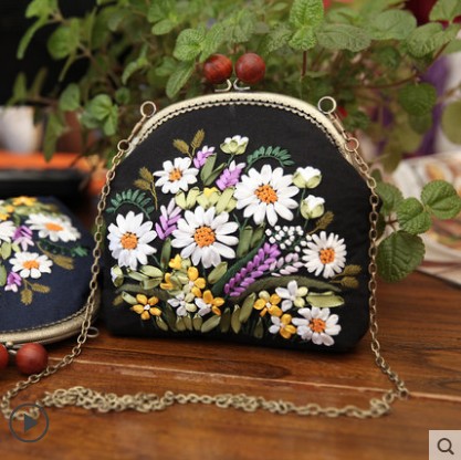 Bolso de oro bordado europeo bolsa de material hecho a mano DIY cinta bordado Suzhou bordado hecho a mano crossbody bolsa de tela