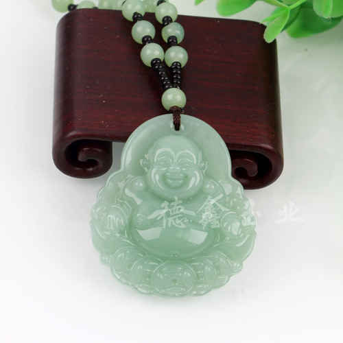 Aventurine sweater chain Aventurine Guanyin Buddha necklace Longguan Gong Golden Toad Pixiu light green necklace