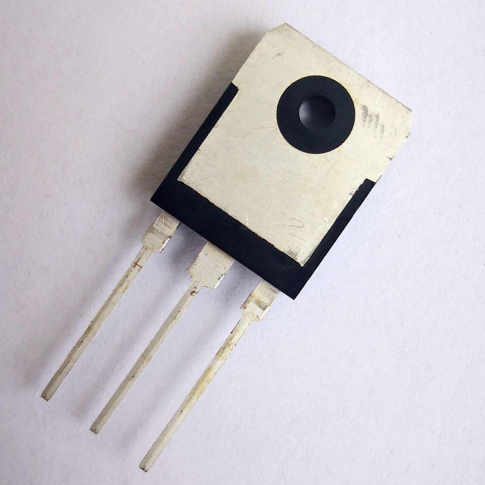 MBR30150PT，30A150V NAMC耐美品牌一级代理，特价肖特基二极管