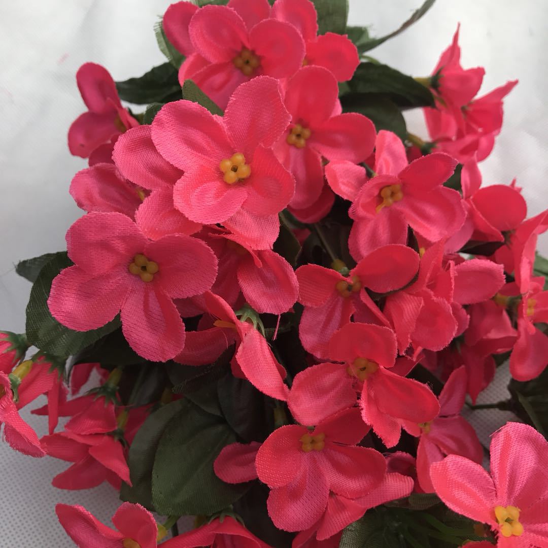 Violeta artificial colgante de pared flor Vine boda casa balcón decoración de interiores flor falsa violeta tela de seda lámpara de calle Flor falsa