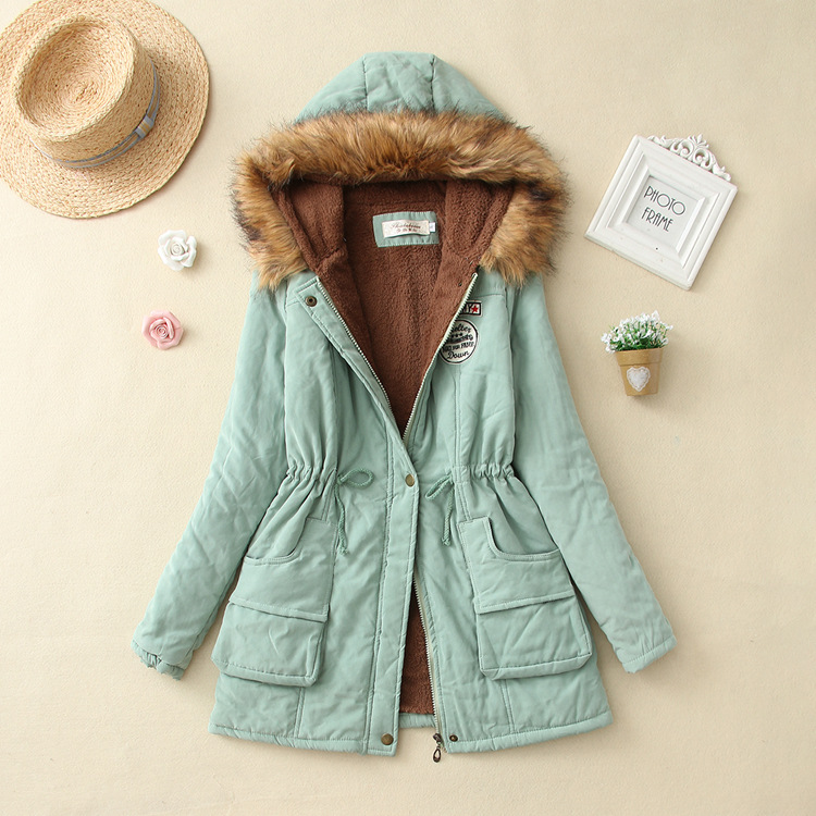 Abrigo acolchado de algodón con forro de lana estilo europeo y americano para mujer otoño e invierno 2023 image 21