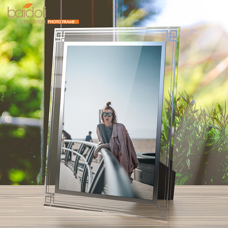 Photo washing and transparent photo frame table creative 8 inch Korean version of A4 photo frame crystal glass photo frame