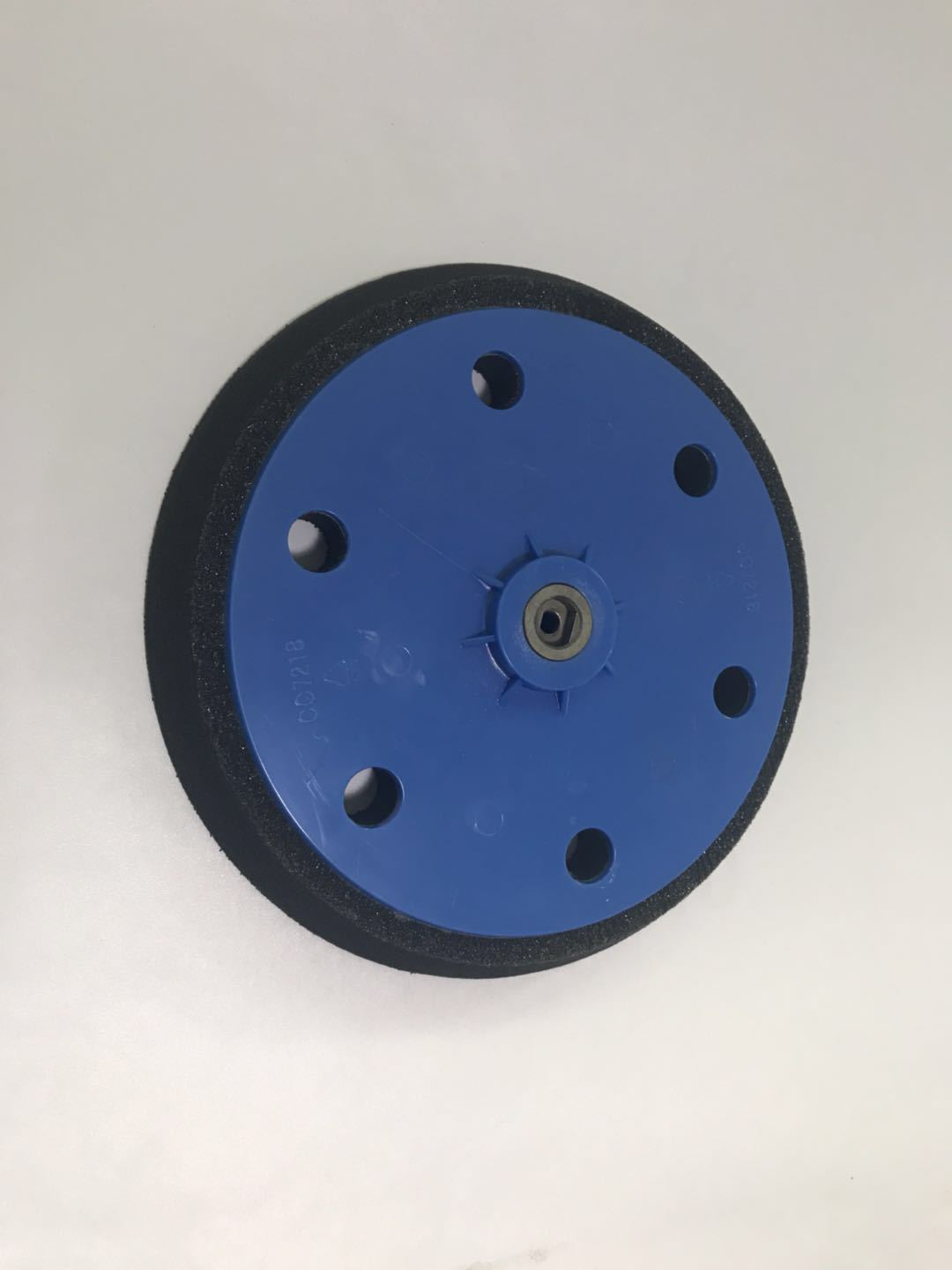 7寸9寸打磨机粘盘自粘砂纸盘墙面打磨机砂纸机打沙机粘盘沙皮机盘