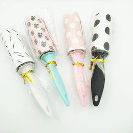 除毛/粘毛器;衣钩/挂钩;吸盘置物架