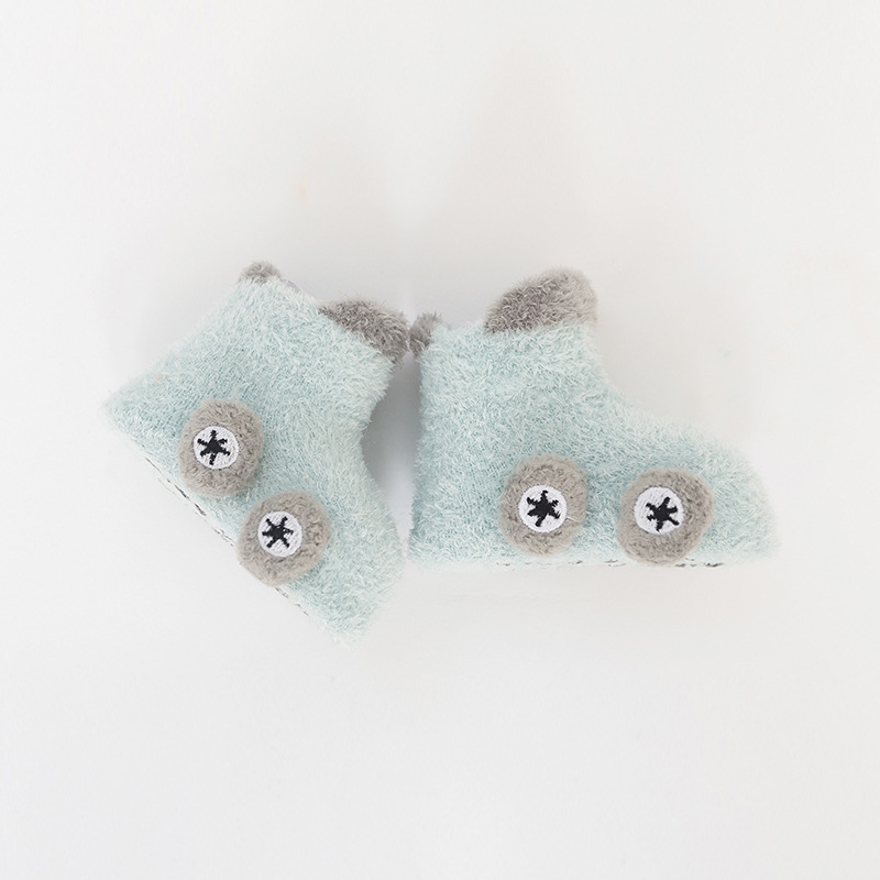Otoño e invierno engrosado calcetines de bebé 0-3 años de edad niños de dibujos animados hilo de plumas coche antideslizante piso zapatos de bebé y calcetines