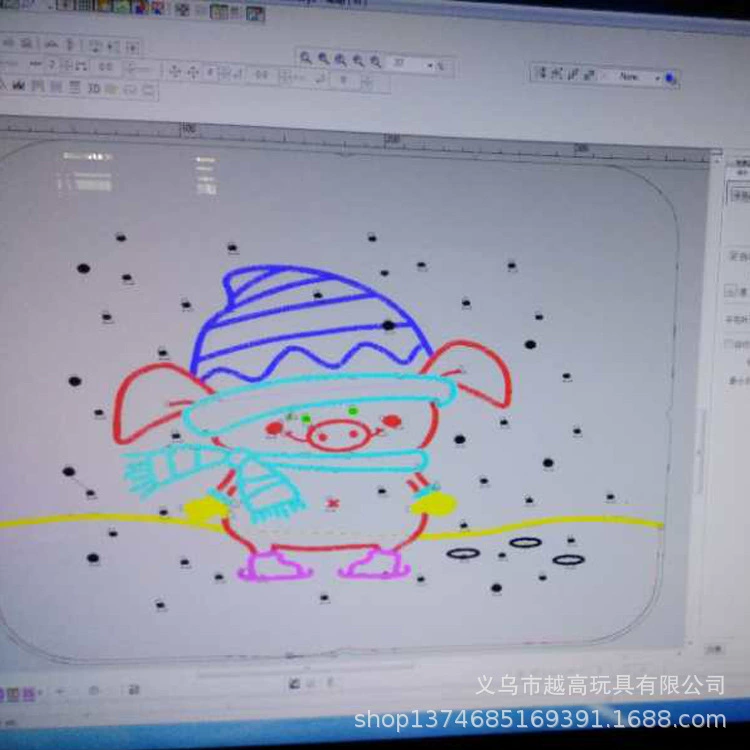 Специализированная на производстве обрабатывающая вышивка фабрика компьютерная вышивка креативная плюшевая игрушка