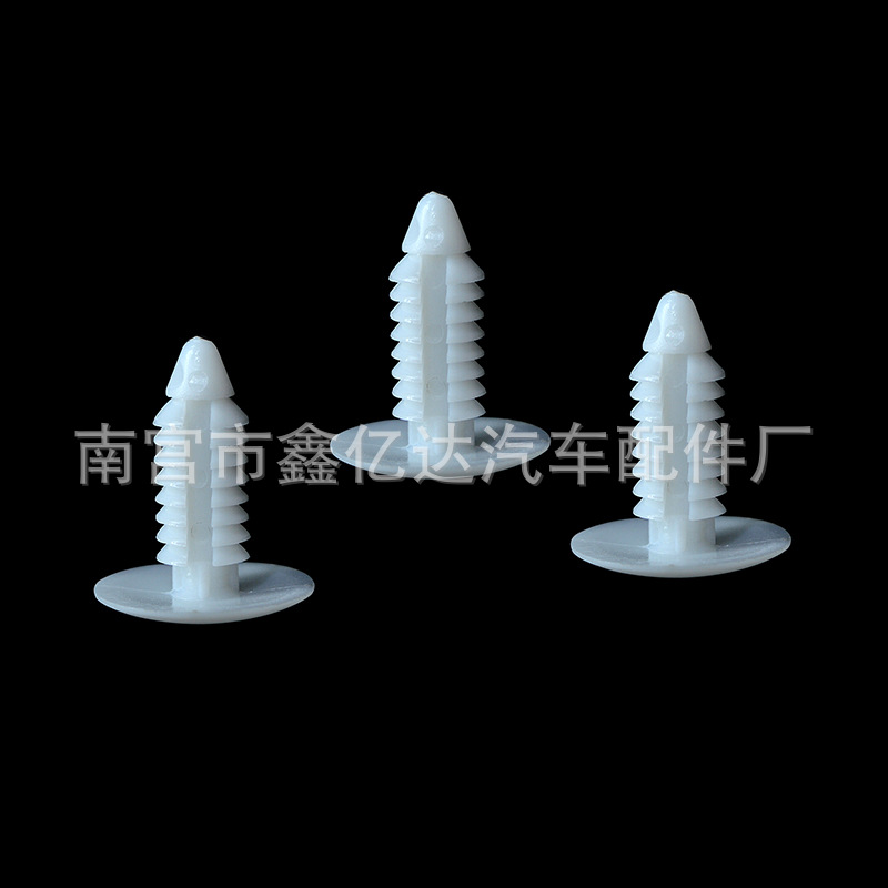 Accesorios del coche universal de nylon techo hebilla cubierta clip coche púas remache hebilla al por mayor A54