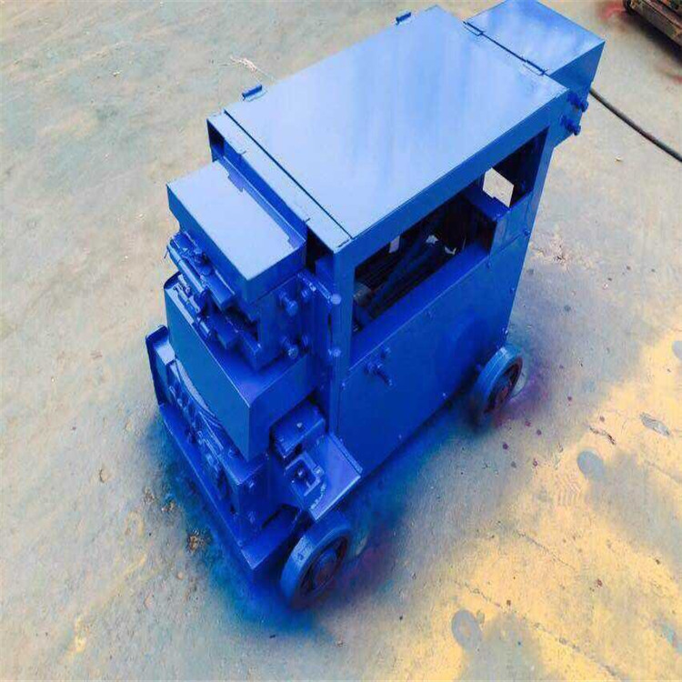 废旧钢筋调直机 楼房拆迁废旧螺纹钢筋拉直机 钢筋拽直机