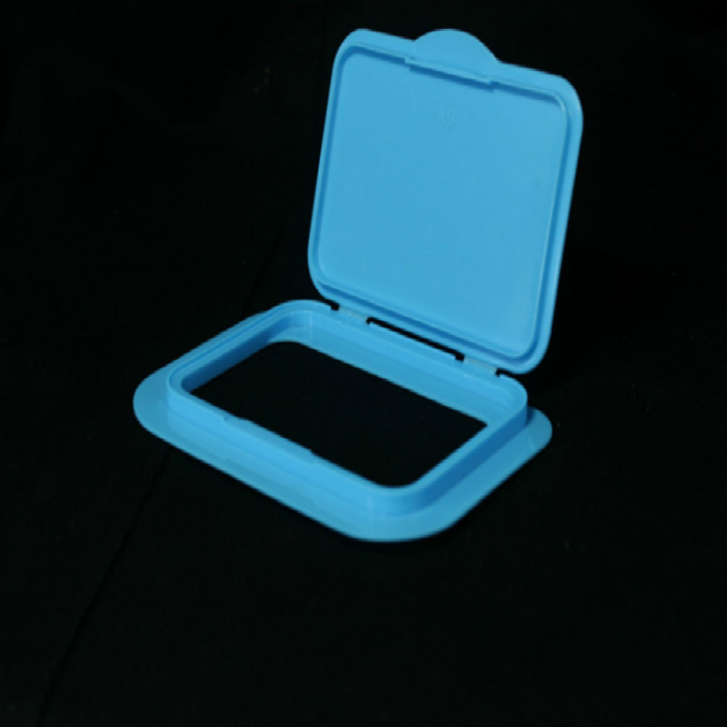 工厂热销12*8湿巾翻盖湿纸巾盖湿巾塑料盒盖