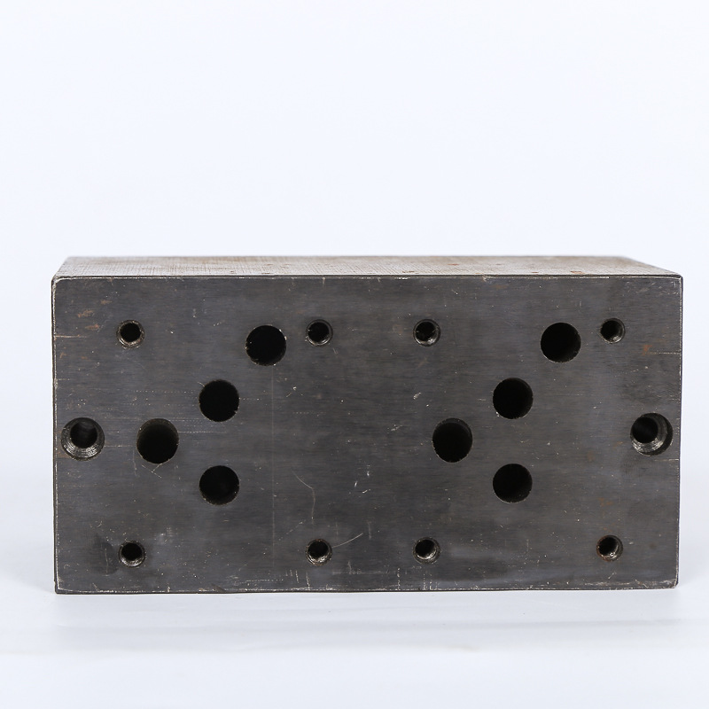 乐榆厂家直销供应各种非标类型油路块 图纸加工批发