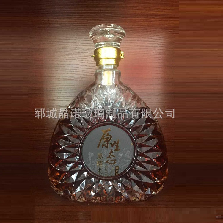 山东郓城玻璃瓶厂家 批发精白料透明厚底白酒瓶红酒瓶洋酒瓶