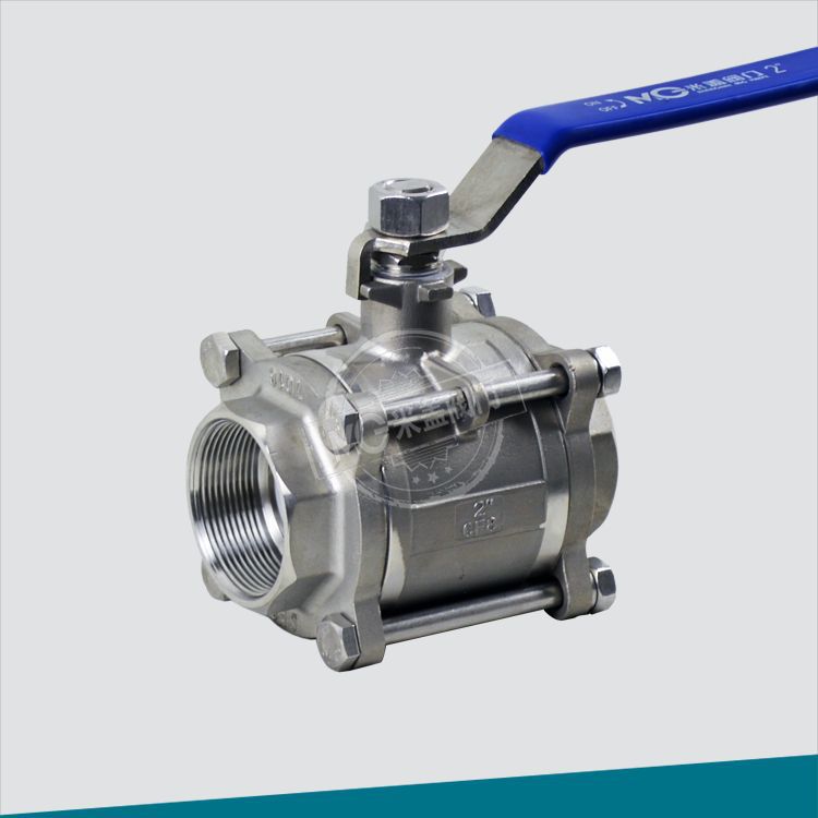 手动三片式球阀 丝扣内螺纹全通径DN40全包型 手动皮套带锁 现货