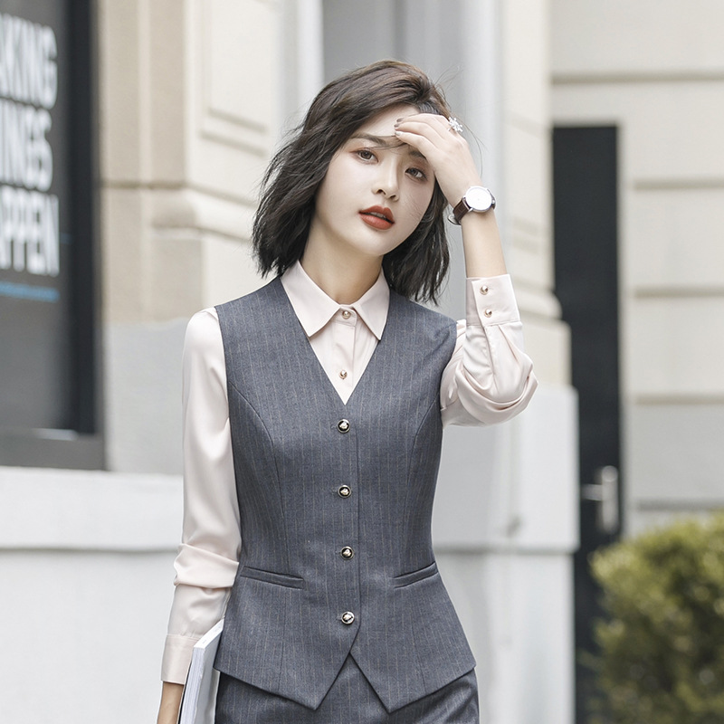 513 gray striped vest