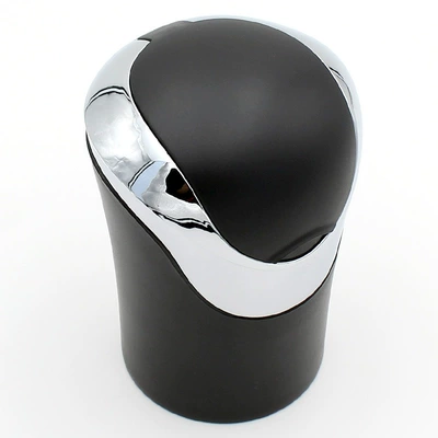 Car flash N10 mini car ashtray with light and cover creative car car car supplies (Car ashtray) - silver