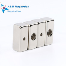 厂家供应优质打孔强磁铁 钕铁硼方块带沉孔强力磁铁 磁性材料