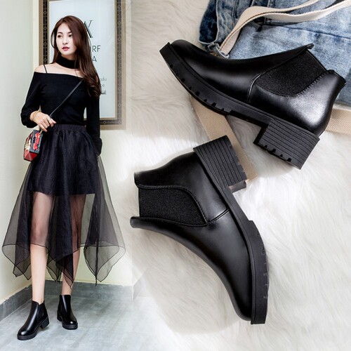 2018 autumn and winter new student square heel short boots Chelsea British style Korean style round toe Martin boots trendy