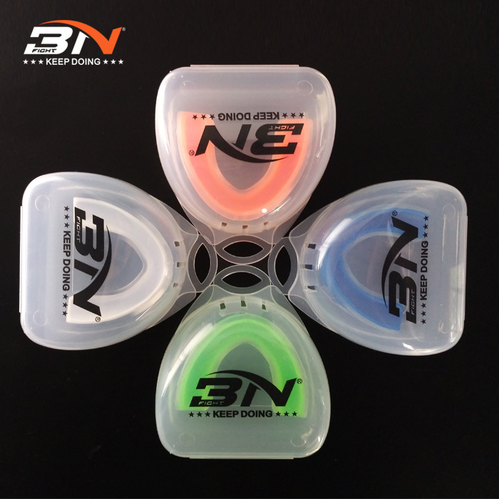Adults and Kidsren Colorfulful Basketball Boxing Mouthguards Taekwondo Braces Fighting Muay Thai Mma Sanda Fighting Mouthguards