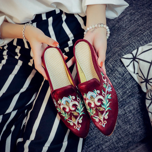 Ethnic Style Summer Outfit Embroidered Hand-stitched Diamond Cloth Slippers Women's Sandals Bright Silk Cloth with Cheongsam