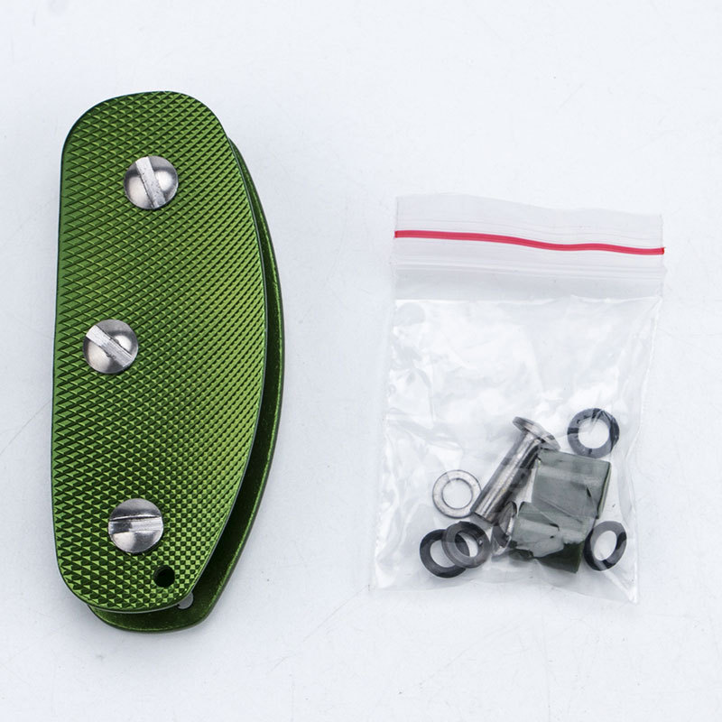 Portachiavi multifunzione in lega di alluminio con motivo a griglia per riporre attrezzi EDC da esterno._voghion.com