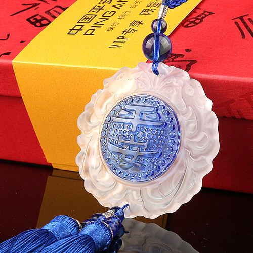 Glass crystal car pendants, car interior accessories, insurance gifts, car rearview mirror decorations