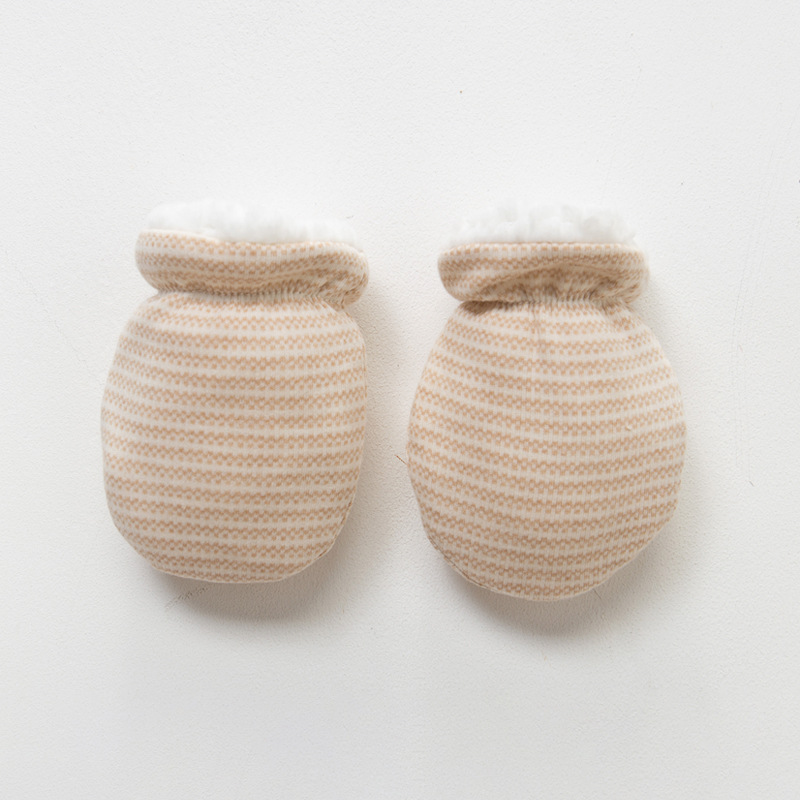Guantes antiarañazos para bebés, guantes gruesos para recién nacidos, imitación de lana de cordero, protección cálida para bebés en otoño e invierno, guantes gruesos y cálidos al por mayor. image 10