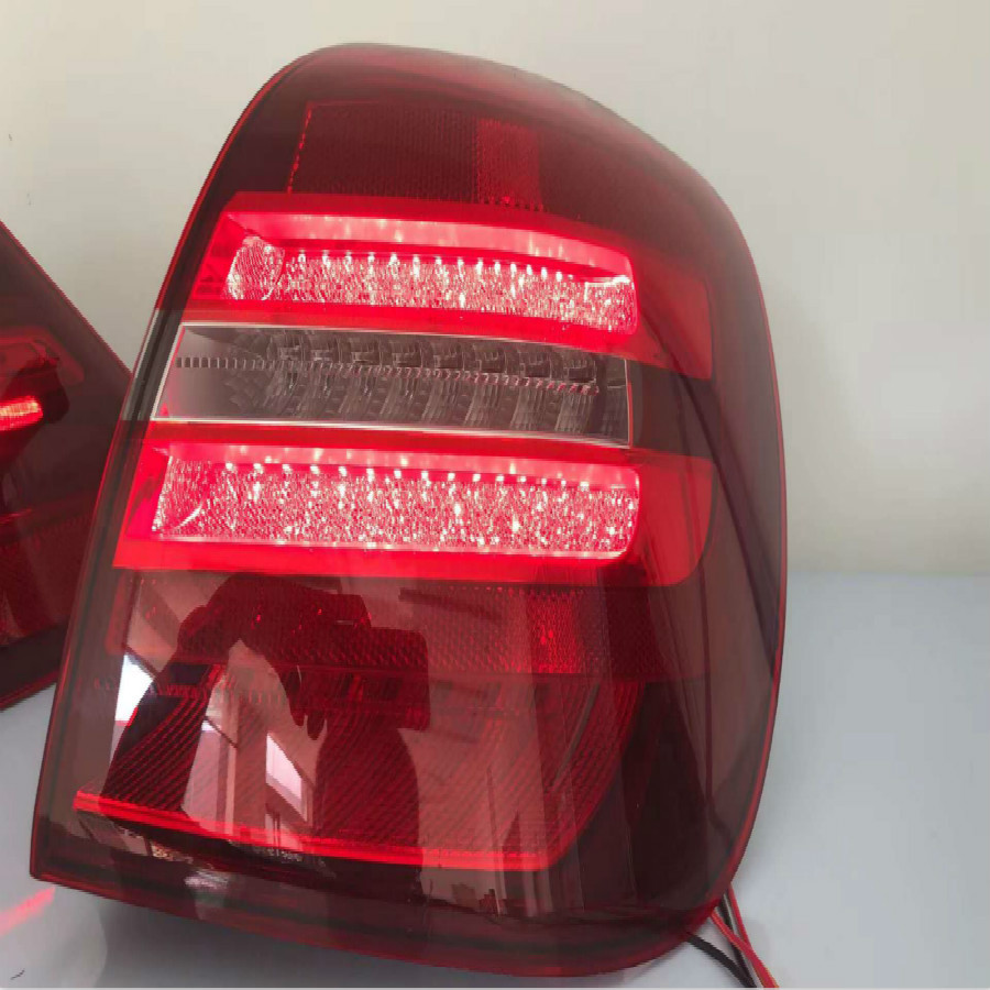 品质优款式新颖的汽车尾灯模具  各类汽车前大灯塑料模具