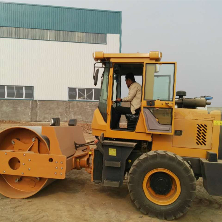 5吨单钢轮驾驶式压路机价格图片 济宁压路机生产厂家