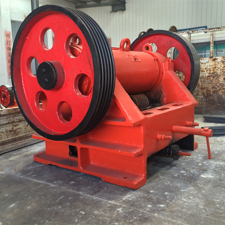 现货供应150-750鄂破 小型细牙鄂式破碎机 云南鹅卵石粉碎机