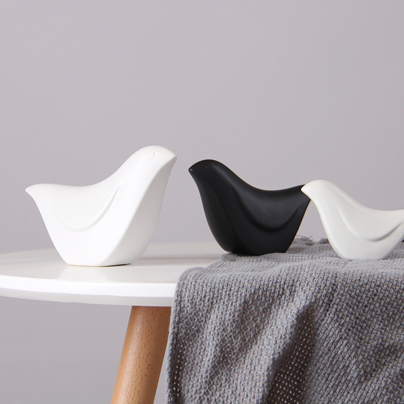 Nórdico creativo cerámica pájaro casa blanco y negro decoración suave decoración Linda personalidad pequeña decoración fábrica al por mayor