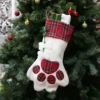 Red claw print