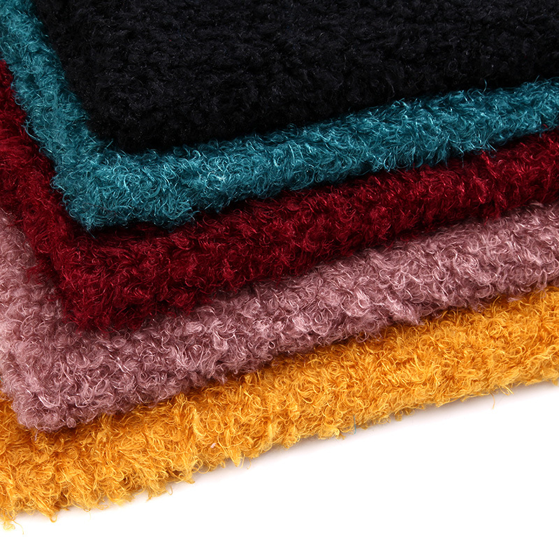 现代纺织羊羔绒面料素色毛毯睡衣家居服针织面全涤染色羊羔绒地毯