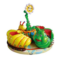 户外儿童电动三座小旋转木马转椅迷你虫 豪华儿童游乐设备