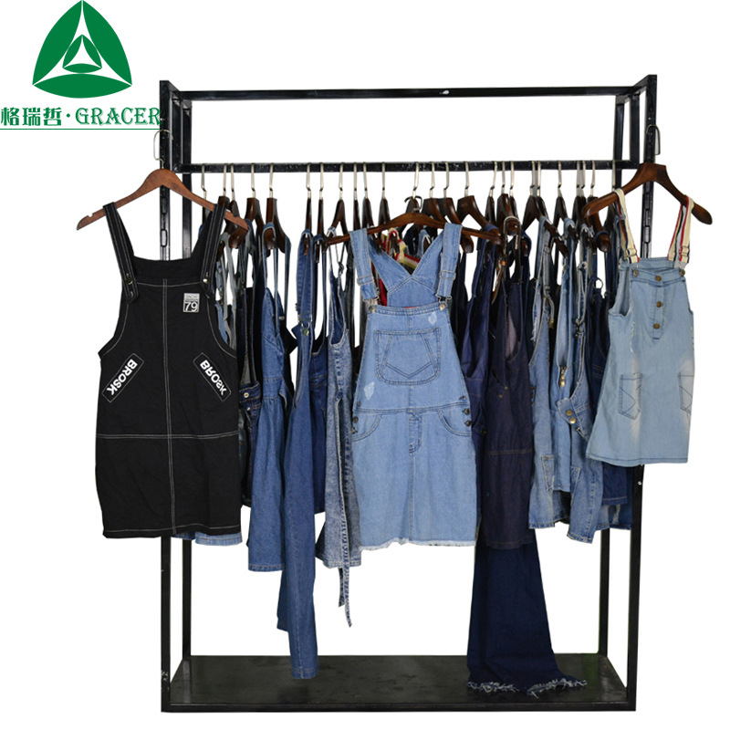 厂家直销安哥拉卢旺达爱沙尼亚used skirt学院拼接卡通牛仔吊带裙