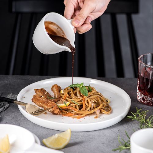 Creative European white plate ceramic plate flat bottom round steak plate Western restaurant tableware custom cake pizza plate