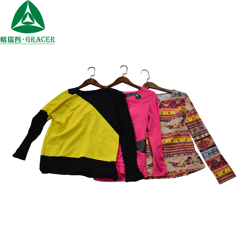 非洲二手衣服出口柬埔寨伊拉克100kg包装拼接圆领轻熟修身女长T