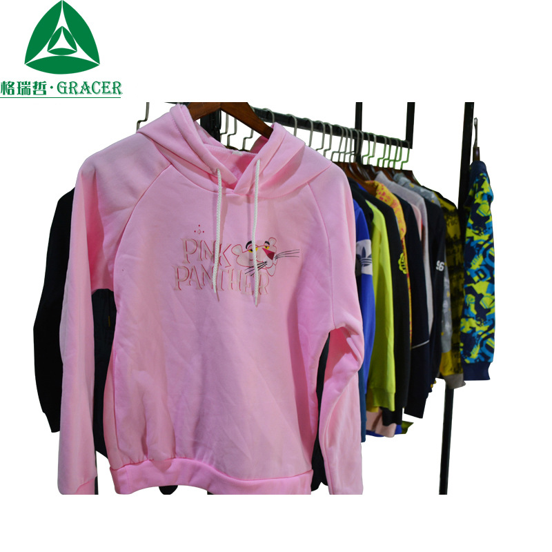 二手衣服实拍杂款运动棉衣40HQ整柜批发 运动潮流连帽字母棉卫衣