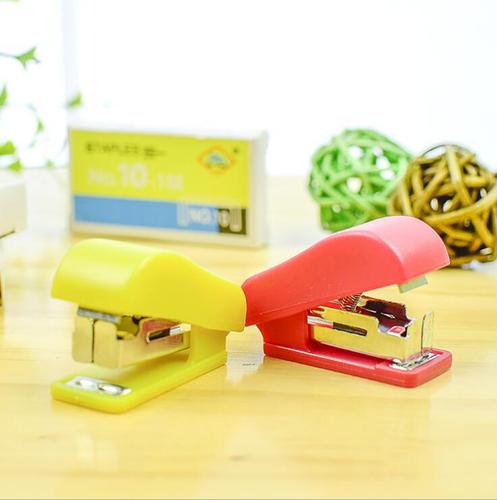 Creative stationery stapler mini stapler uses No. 10 stapler small stapler