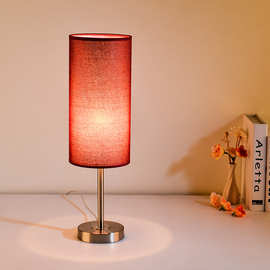 简约现代卧室床头柜LED台灯北欧温馨结婚床头灯家用红色装饰台灯