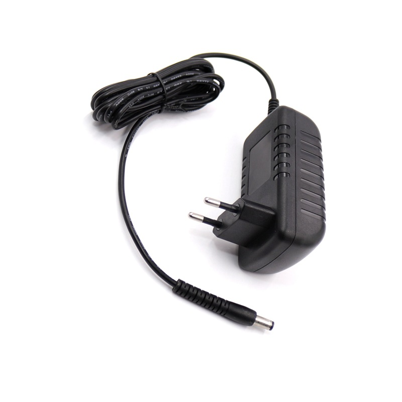 供应12V3A CE认证 LED软灯条 制冷杯 脱毛器 风扇开关电源适配器