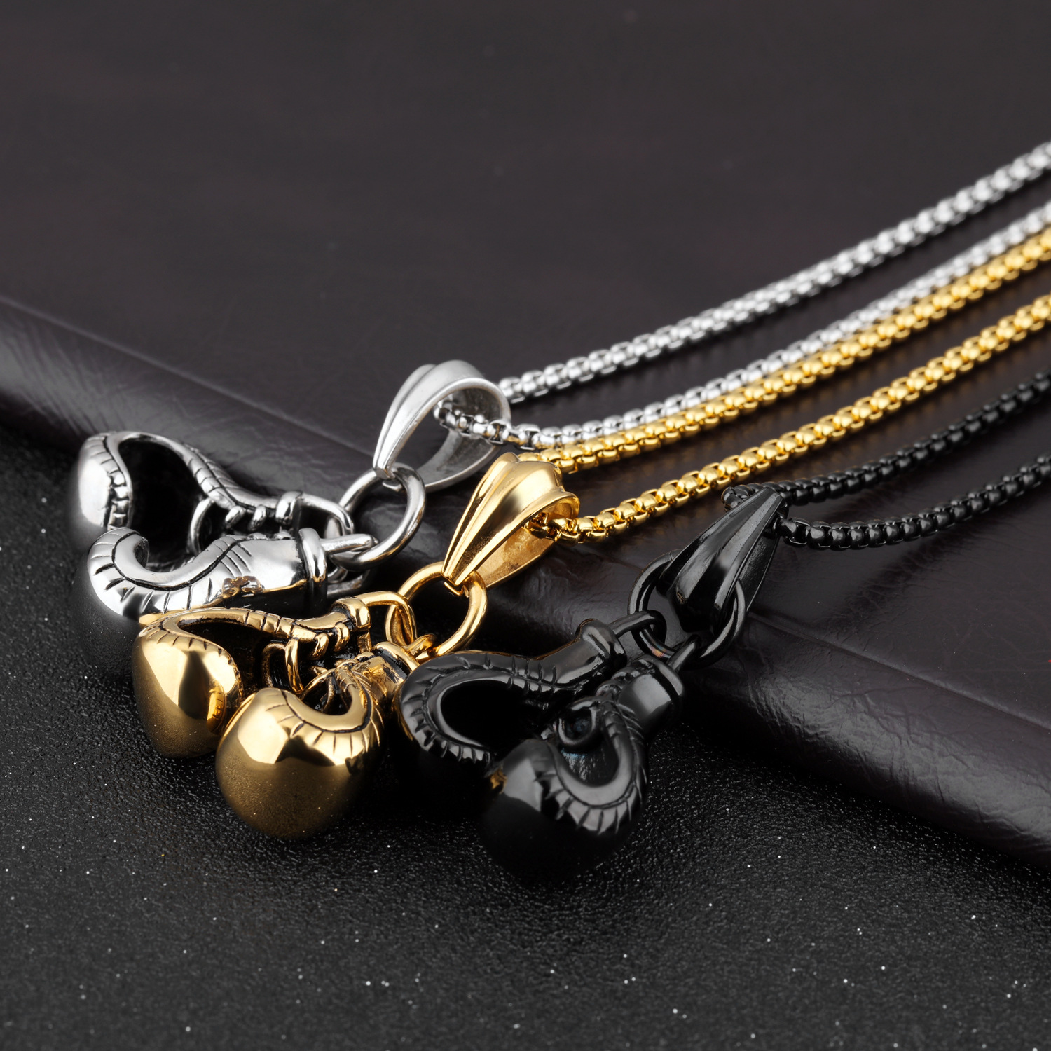 European and American Double Boxing Gloves Titanium Steel Pendant Necklace Personalized Men's Boxing Gloves Fitness Sports Accessories