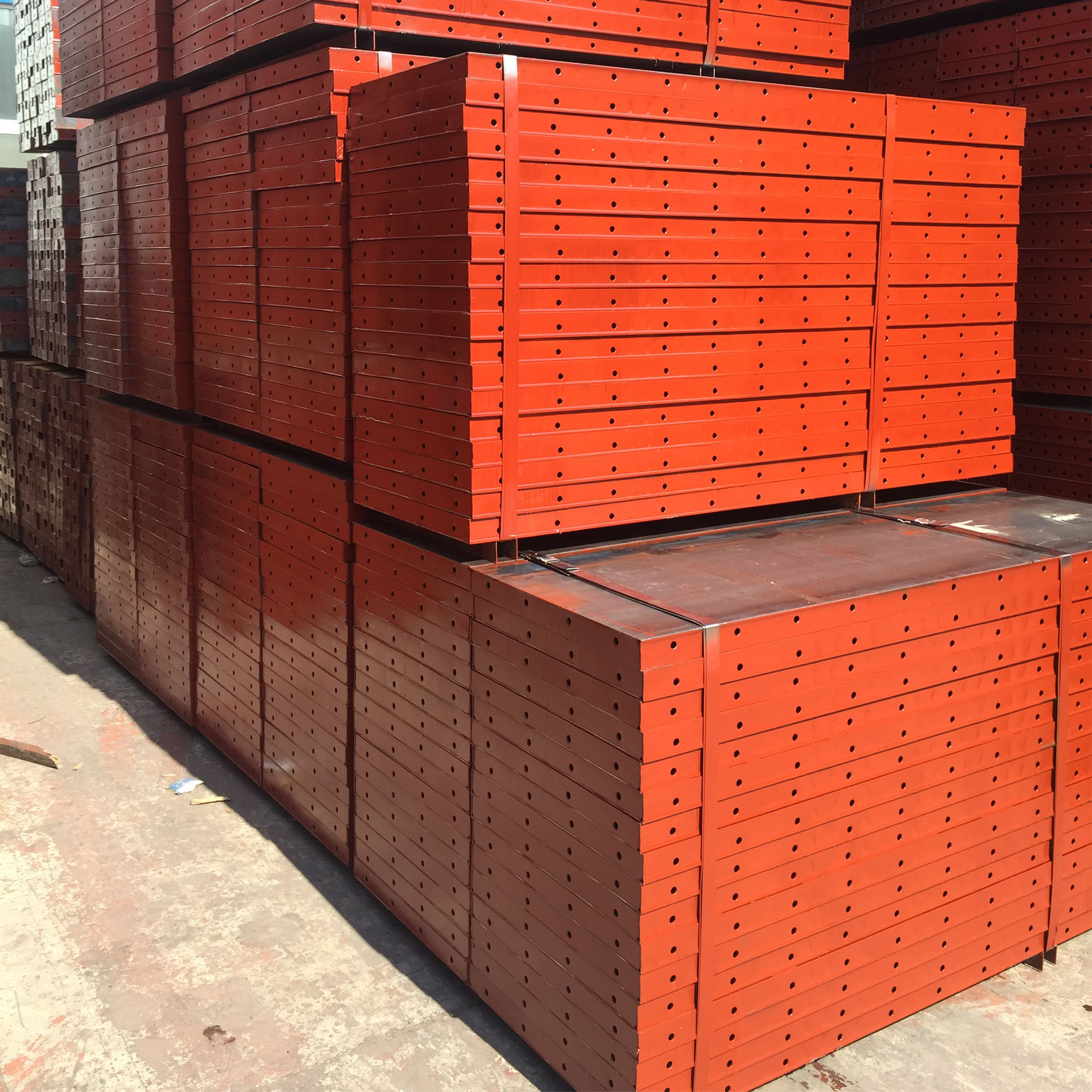 厂家现货供应钢模板桥梁护栏墩柱钢模板批发建筑工程挂篮钢模板