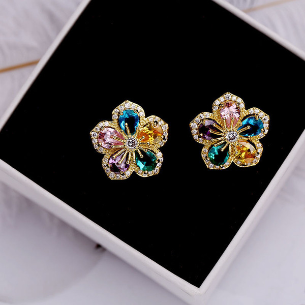 Fashionable three dimensional earrings with tassels with zircon