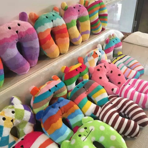 Plush cartoon single travel U-shaped pillow Wholesale soft airplane train pillow Cute and comfortable travel neck pillow