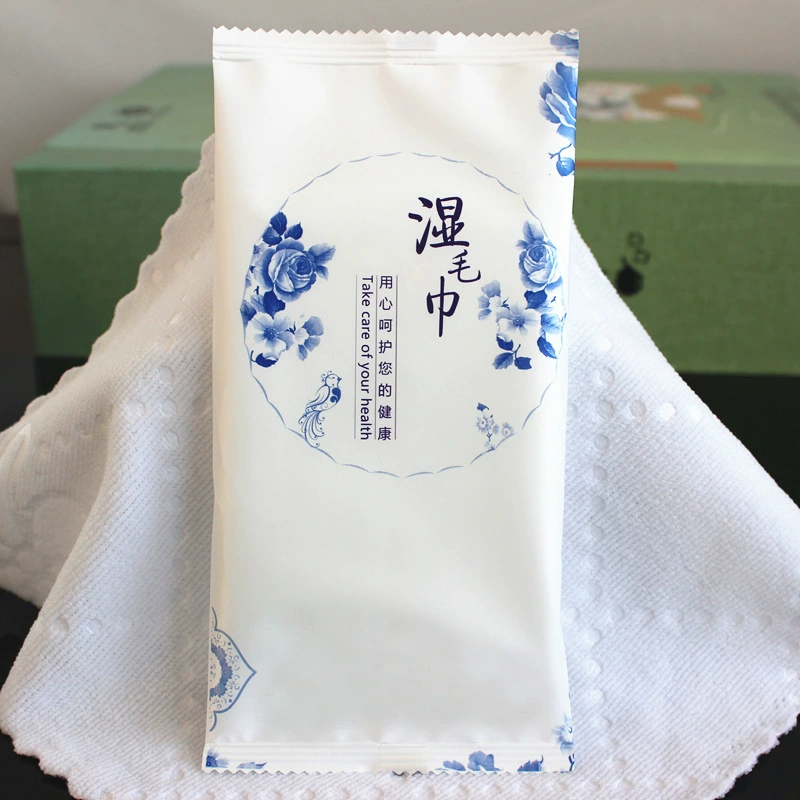 Оптовые одноразовые влажные салфетки в индивидуальной упаковке влажные полотенца для отеля, ресторана, общественного питания, влажные полотенца, можно напечатать с логотипом