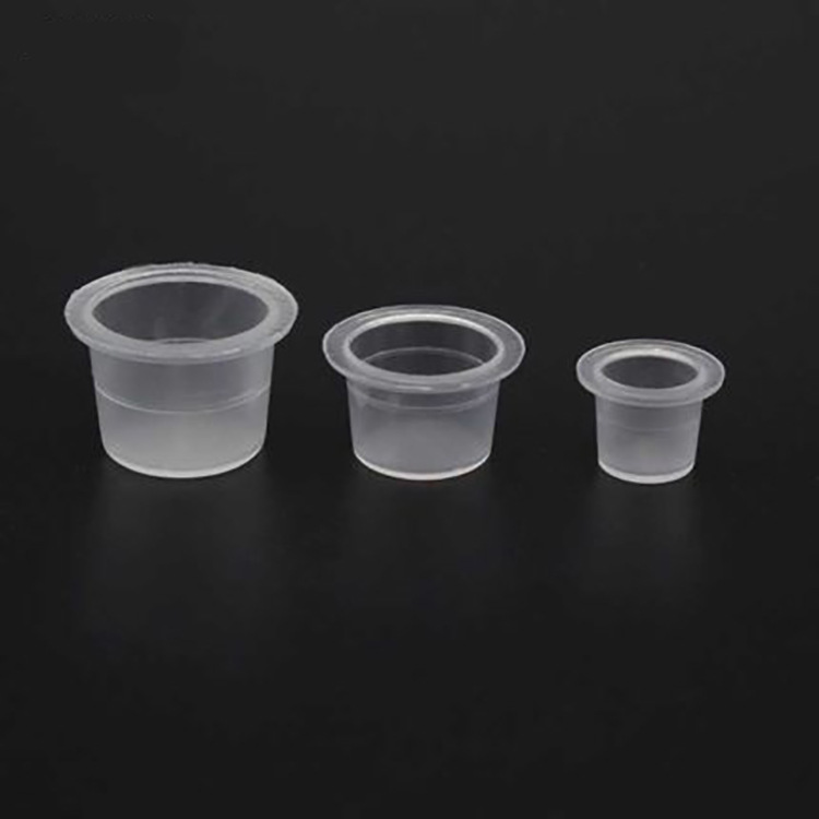 Tatuaje de bordado desechable taza de color tatuaje de color de pecho taza plana tatuaje bordado suministros al por mayor de plástico contenedor rack anillo taza